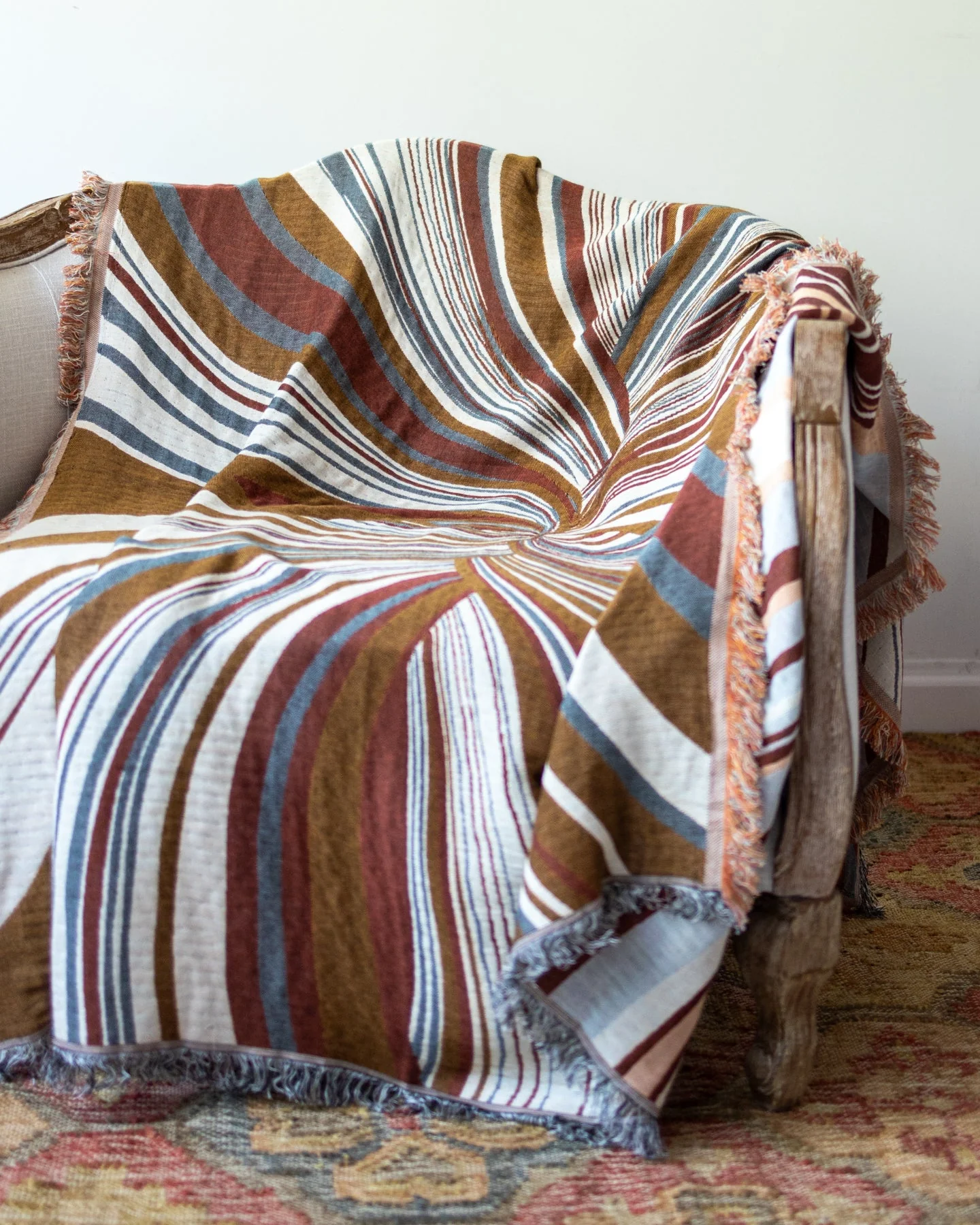 Stevie Organic Cotton Tapestry Throw Blanket - Image 5